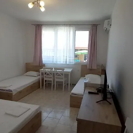 дом попови-10 метра от морето гр Appartement Pomorie